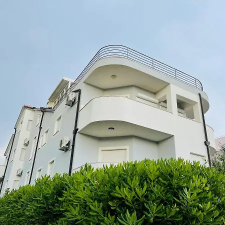 Penthouse M7 *